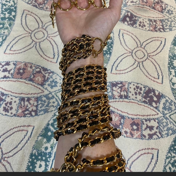 Gold Chain Belt - Picture 4 of 4